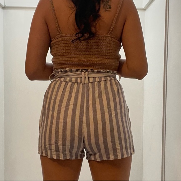 ๐ Dynamite High-Waisted Paper Bag Shorts โ Womenโs Medium ๐ - Picture 4 of 9
